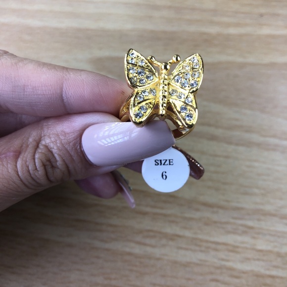 Gold Butterfly Rhinestone Ring (Y2K Bratz Vibe) - Picture 3 of 4